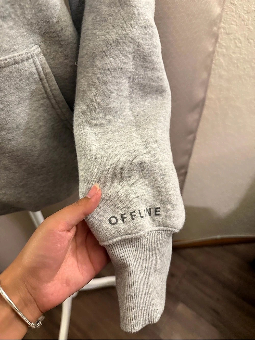 OFFLINE Gray Hoodie Size Small - Picture 6 of 8